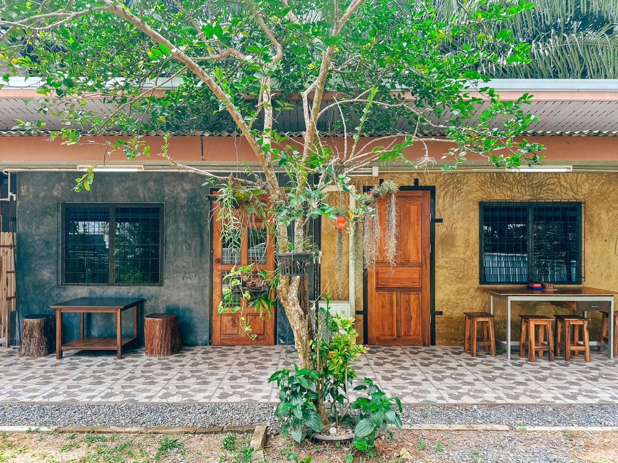 Baan Panmala Guesthouse - Ao Luek, 끄라비 외부 사진
